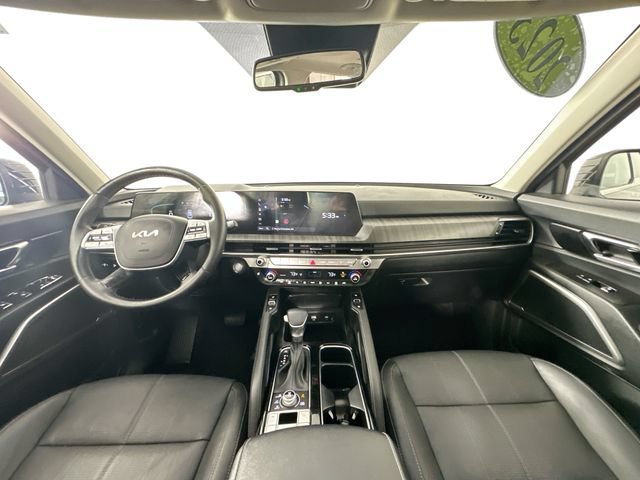 Used 2023 Kia Telluride EX w/ EX Captain's Chair Package AWD/4WD image 35