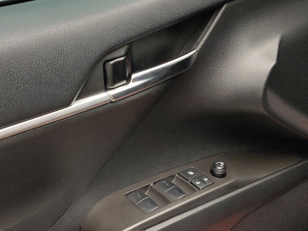 Used 2023 Toyota Camry SE FWD image 27