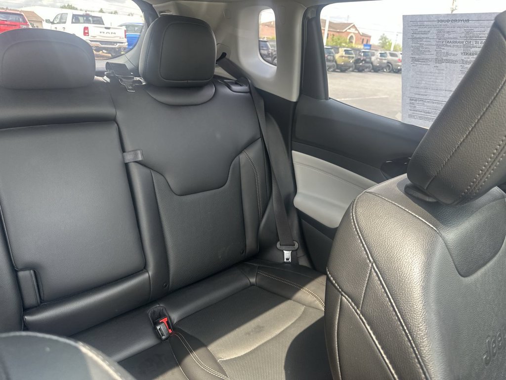 Used 2022 Jeep Compass Limited w/ Elite Group AWD/4WD image 14