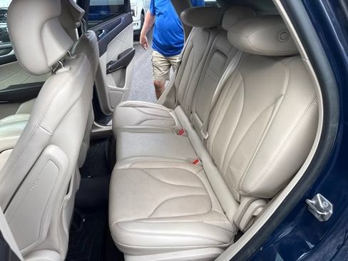 Used 2019 Lincoln MKC Reserve AWD/4WD image 27