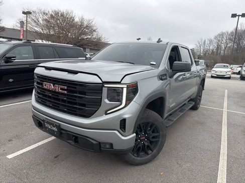 Used 2023 GMC Sierra 1500 Elevation image 1