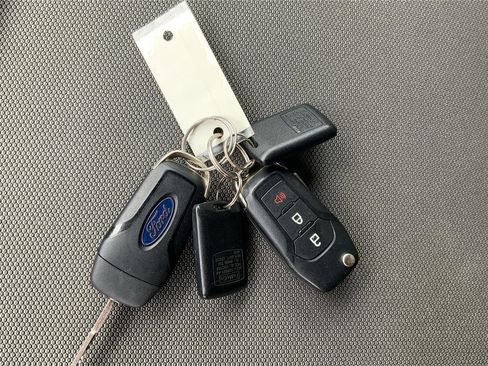 Used 2019 Ford F150 XLT w/ Trailer Tow Package image 34