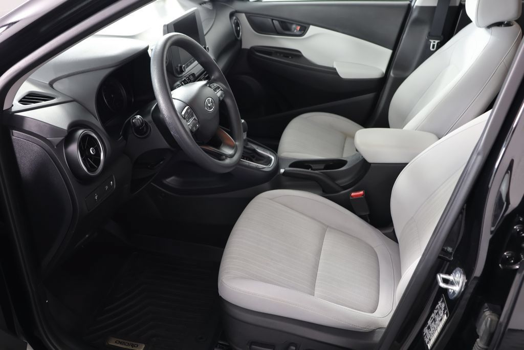 Used 2023 Hyundai Kona SEL w/ Cargo Package AWD/4WD image 18