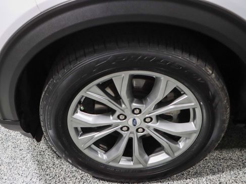 Used 2021 Ford Explorer Limited image 11