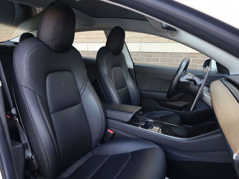 Used 2018 Tesla Model 3 Long Range RWD image 27