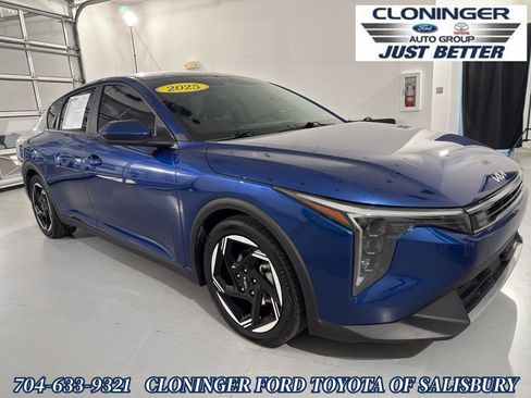 Used 2025 Kia K4 EX image 1