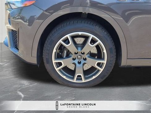 Used 2023 Maserati Levante Modena AWD/4WD image 34