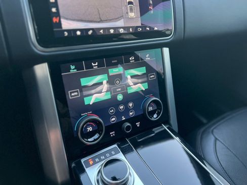 Used 2020 Land Rover Range Rover HSE image 27