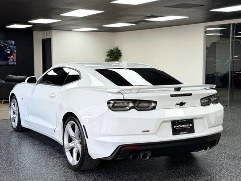 Used 2020 Chevrolet Camaro SS RWD image 10