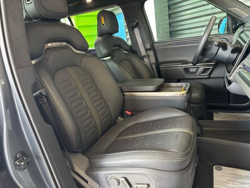 Used 2024 Rivian R1S Adventure AWD/4WD image 19