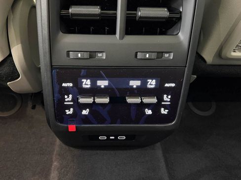 New 2025 Porsche Macan 4 Electric image 76