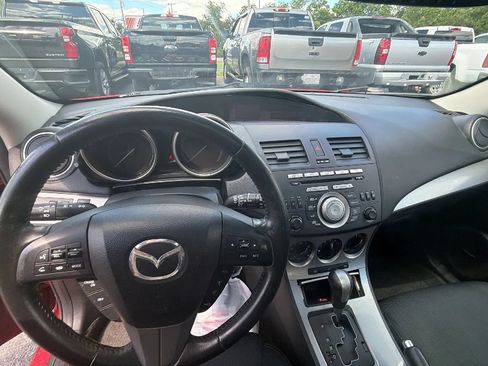 Used 2011 MAZDA MAZDA3 s Sport FWD image 11