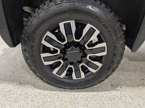 Used 2024 GMC Sierra 3500 Denali Ultimate image 14