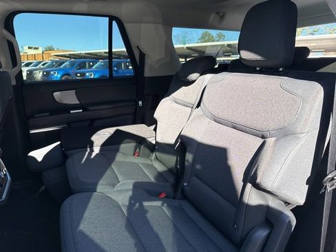 New 2025 Ford Expedition Max Active image 20