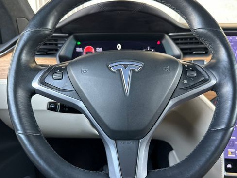 Used 2021 Tesla Model X Long Range AWD/4WD image 22