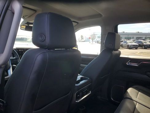 Certified 2023 GMC Sierra 1500 SLT w/ SLT Premium Package image 9