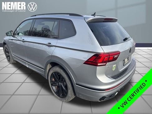 Certified 2023 Volkswagen Tiguan SE R-Line image 10