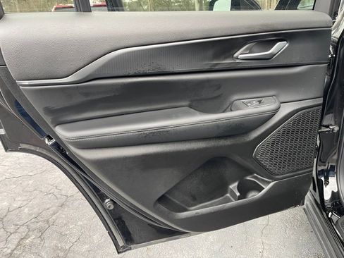 Used 2024 Jeep Grand Cherokee L Altitude image 20