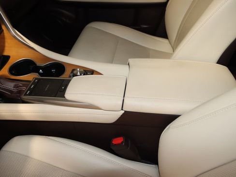 Used 2020 Lexus RX 350 AWD w/ Premium Package image 33