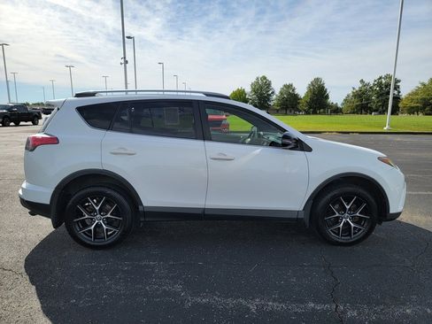 Used 2018 Toyota RAV4 SE w/ Power Extra Value Package image 11
