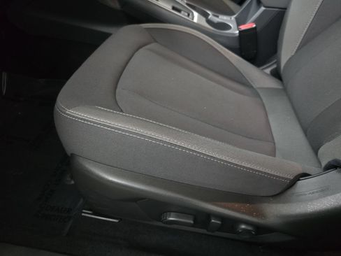 Used 2025 Subaru Crosstrek 2.5i Premium AWD/4WD image 29