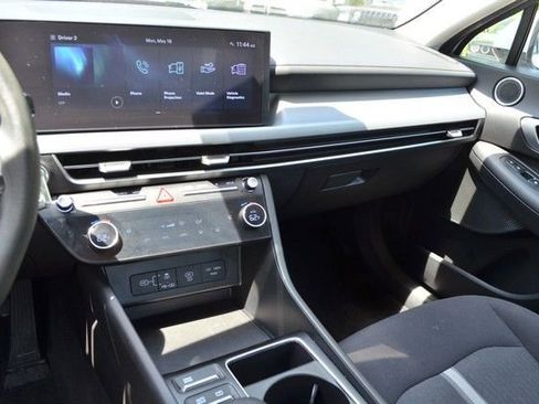 Used 2025 Hyundai Sonata SEL FWD image 24