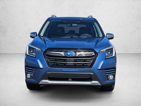 Used 2022 Subaru Forester Touring AWD/4WD image 2