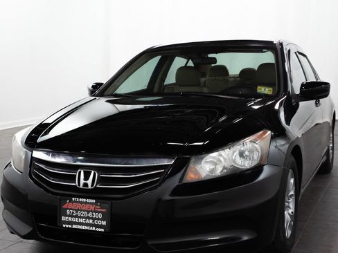 Used 2011 Honda Accord SE image 4