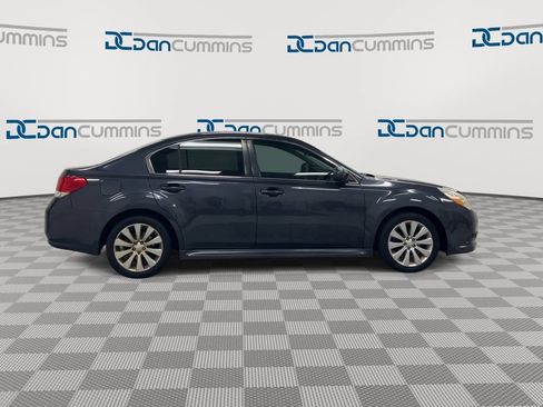 Used 2010 Subaru Legacy 2.5i Limited AWD/4WD image 9