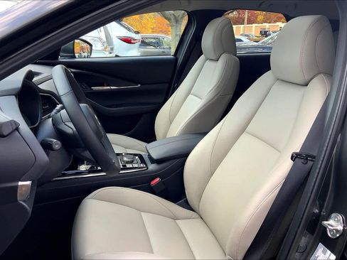 Certified 2025 MAZDA CX-30 AWD 2.5 S w/ Preferred Package image 8