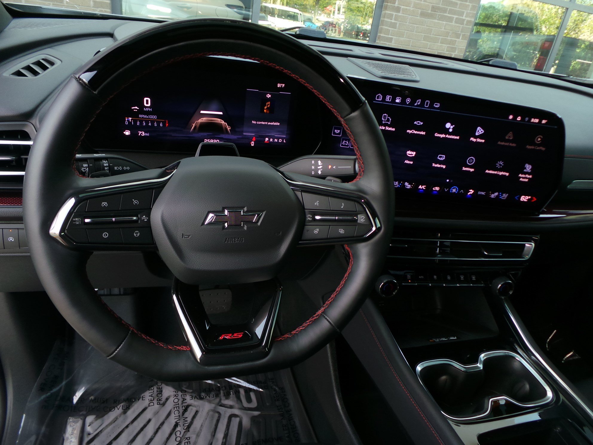 Used 2025 Chevrolet Traverse RS FWD image 31