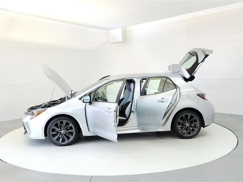 Certified 2021 Toyota Corolla XSE FWD image 10