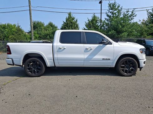 Used 2022 RAM 1500 Laramie AWD/4WD image 11
