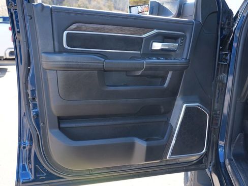 Used 2019 RAM 2500 Laramie AWD/4WD image 14