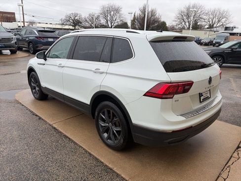 Used 2022 Volkswagen Tiguan SE AWD/4WD image 5