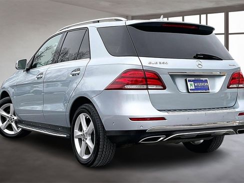 Used 2017 Mercedes-Benz GLE 350 4MATIC image 4