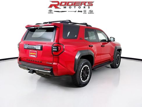 Certified 2025 Toyota 4Runner TRD Off-Road Premium AWD/4WD image 13