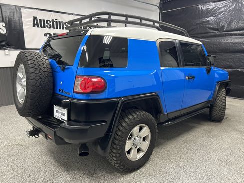 Used 2007 Toyota FJ Cruiser 4WD image 6