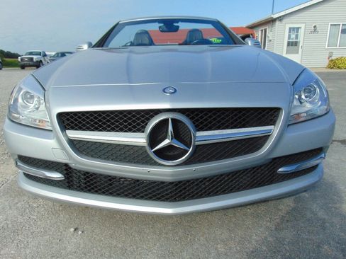 Used 2013 Mercedes-Benz SLK 250 image 3