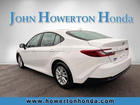 Used 2026 Toyota Camry LE FWD image 5