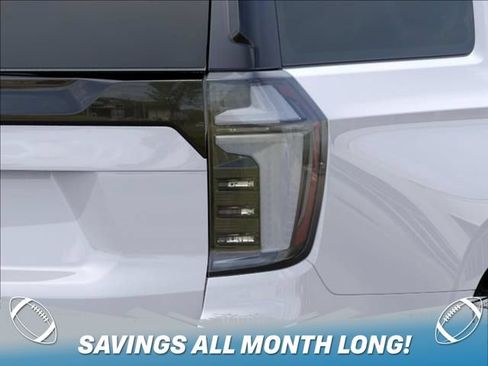 New 2026 Chevrolet Suburban Z71 w/ Comfort Package AWD/4WD image 11