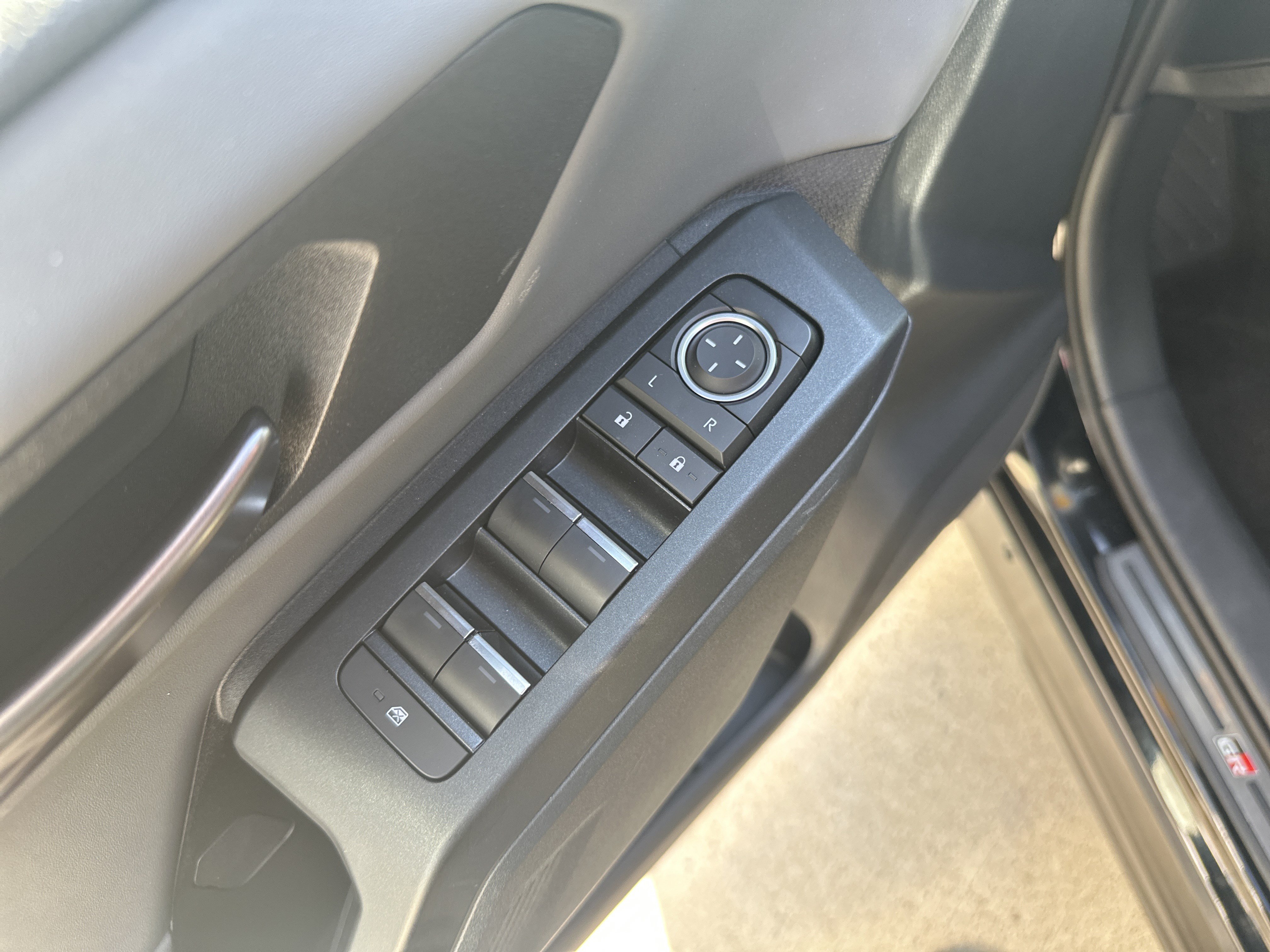 Used 2026 Toyota RAV4 AWD Plug-in Hybrid image 14