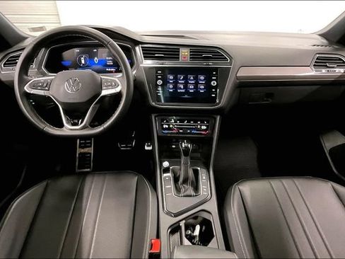 Used 2023 Volkswagen Tiguan SE R-Line FWD image 18