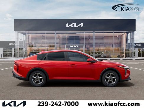 New 2026 Kia K4 FWD image 7