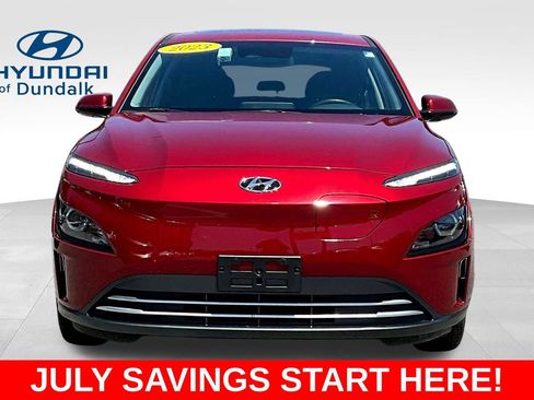 Used 2023 Hyundai Kona SEL FWD image 2