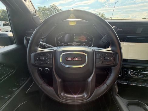 Used 2025 GMC Sierra 2500 AT4X w/ AT4X AEV Edition AWD/4WD image 10