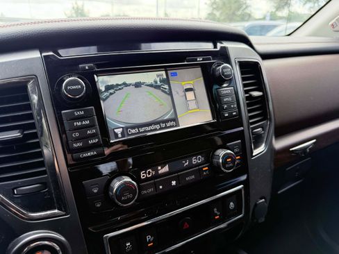 Used 2017 Nissan Titan Platinum Reserve AWD/4WD image 21