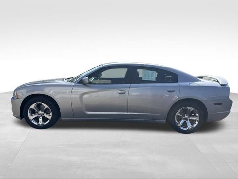 Used 2014 Dodge Charger SE w/ Sport Appearance Group RWD image 11