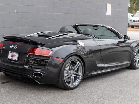 Used 2011 Audi R8 V10 image 7