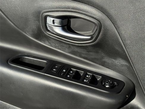 Used 2022 Jeep Renegade Latitude image 23